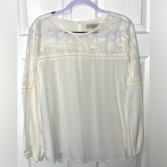 Beautiful Loft Flowing Blouse. New without tags. Size L - Picture 1 of 8
